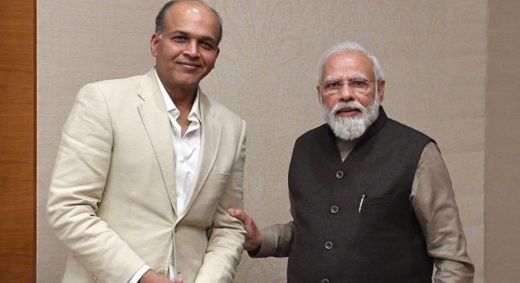 Ashutosh Gowariker and Prime Minister Narendra Modi